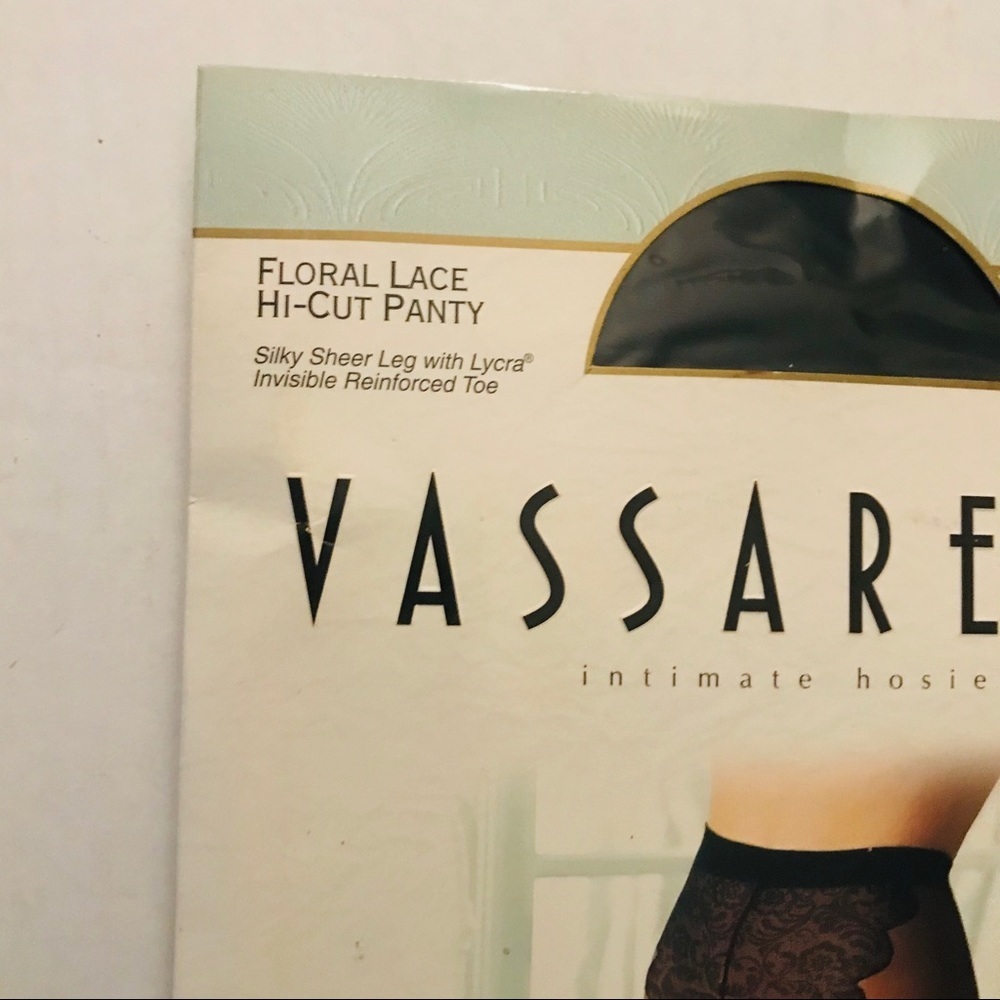 VASSARETTE FLORAL LACE HI CUT PANTY PANTYHOSE S/M - Picture 8 of 9